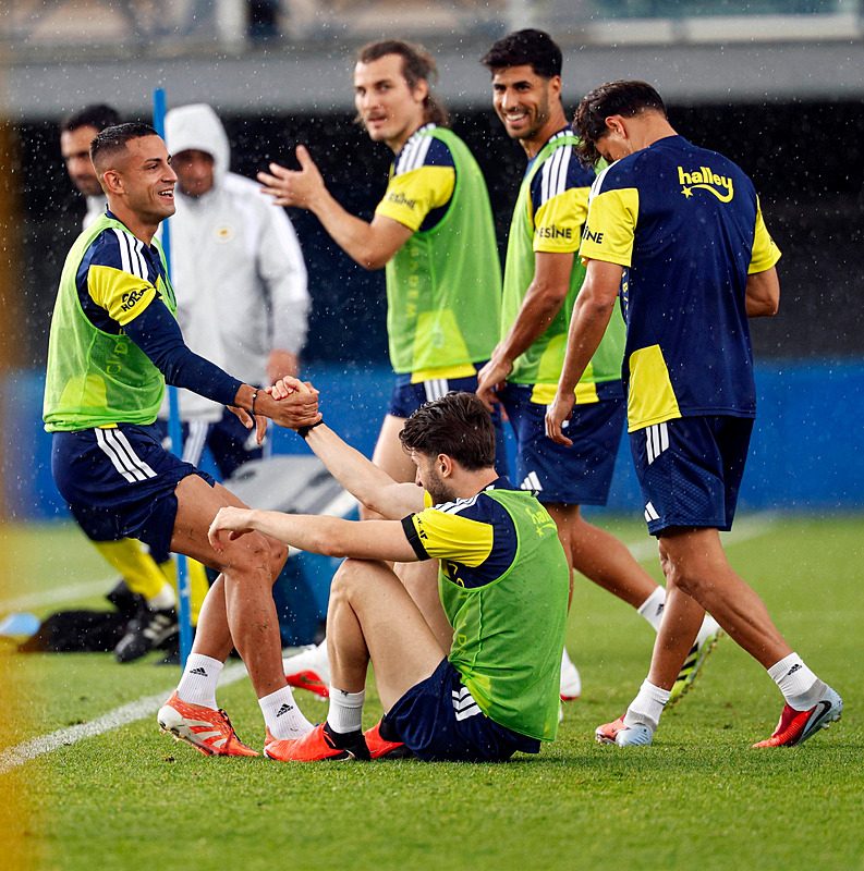 kulup baskani resmen acikladi o oyuncu icin fenerbahceye teklif yaptik 2 N3uc6d8v
