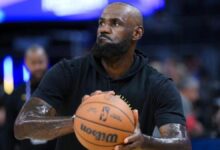 lebron james nbade 4 farkli grupta forma giyecek bLcFYi3d