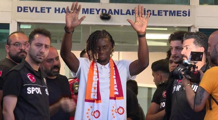 Lesley Ugochukwu, Galatasaray için İstanbul'da! İşte ilk görüntüler 1 lesley ugochukwu galatasaray icin istanbulda iste ilk goruntuler hv1CjUkQ