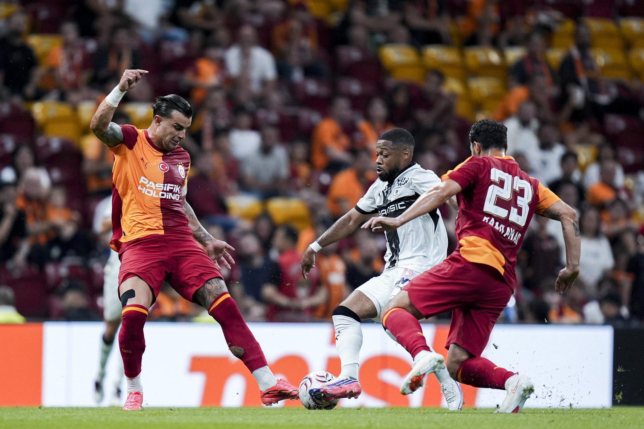 levent tuzemenden galatasarayli yildiz hakkinda sok sozler fiyasko kim nasil izlemis 4 zCCr6OyN