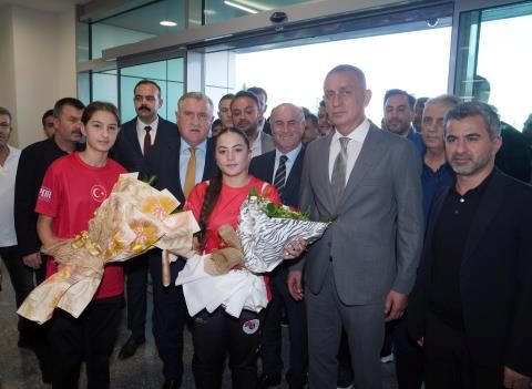 Lider Hacıosmanoğlu, Amed Sportif Faaliyetler - Erzurumspor FK Maçını İzledi 8 lider haciosmanoglu amed sportif faaliyetler erzurumspor fk macini izledi 6 yLRvYF2n