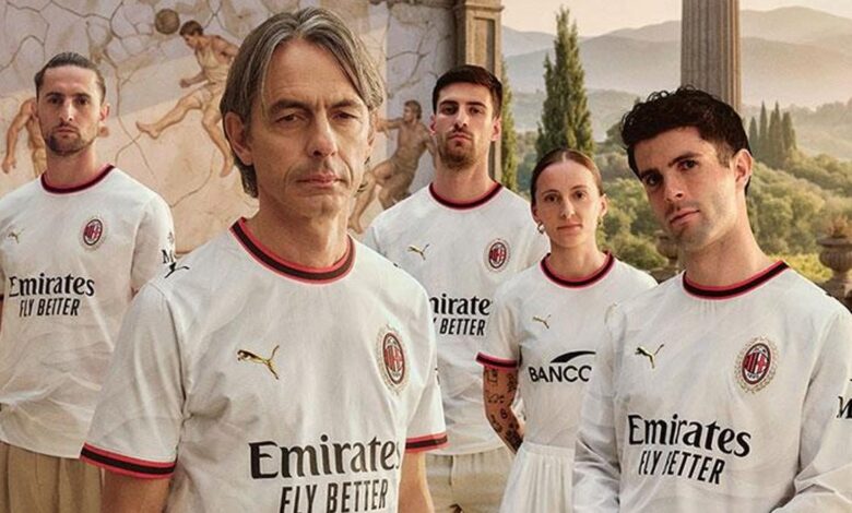 Milan'ın yeni dönem formasındaki İstanbul ayrıntısı büyük beğeni topladı! 1 milanin yeni donem formasindaki istanbul ayrintisi buyuk begeni topladi SKIJzJWS
