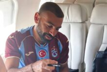 mohamed salah bordo mavili taraftarlara bu turlu seslendi bize her yer trabzon 3q9PdsMR