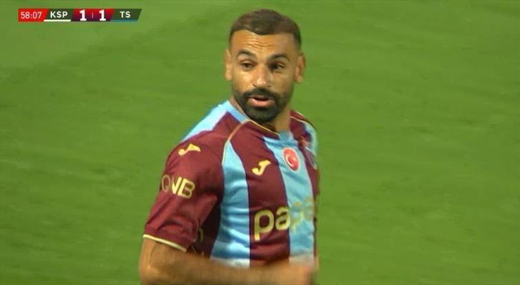 Mohamed Salah, Trabzonspor formasıyla sahaya çıktı! 1 mohamed salah trabzonspor formasiyla sahaya cikti QyKfZbne