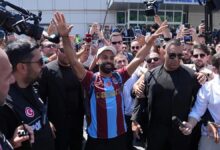 mohamed salah trabzonspor icin istanbula geldi iste o imajlar FCIisEBH