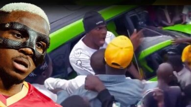 Nijerya'da Victor Osimhen izdihamı! Sinirlerine hakim olamadı, reaksiyon gösterdi 12 nijeryada victor osimhen izdihami sinirlerine hakim olamadi reaksiyon gosterdi 2n372Muj