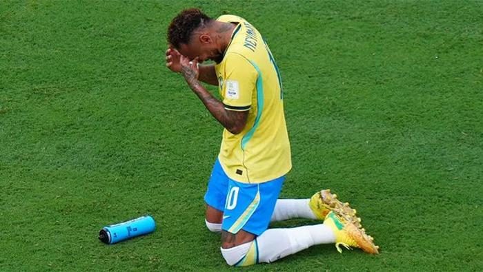 Norveç'i bahta Dünya Kupası'na katılan kulüpsüz Nyland çeyrek finale taşıdı! Brezilya'da Neymar hüngür hüngür ağladı 10 norveci bahta dunya kupasina katilan kulupsuz nyland ceyrek finale tasidi brezilyada neymar hungur hungur t5hcYpWO