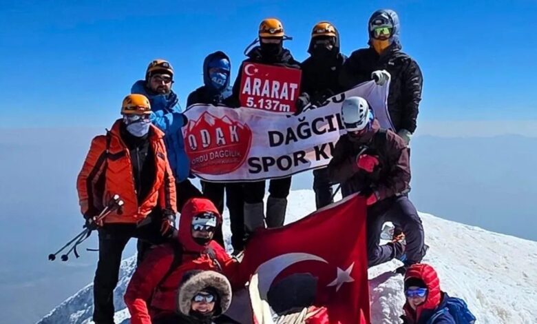 Ordu Dağcılık Spor Kulübü Ağrı Dağı'na tepe tırmanışı gerçekleştirdi 1 ordu dagcilik spor kulubu agri dagina tepe tirmanisi gerceklestirdi tK7ChznP