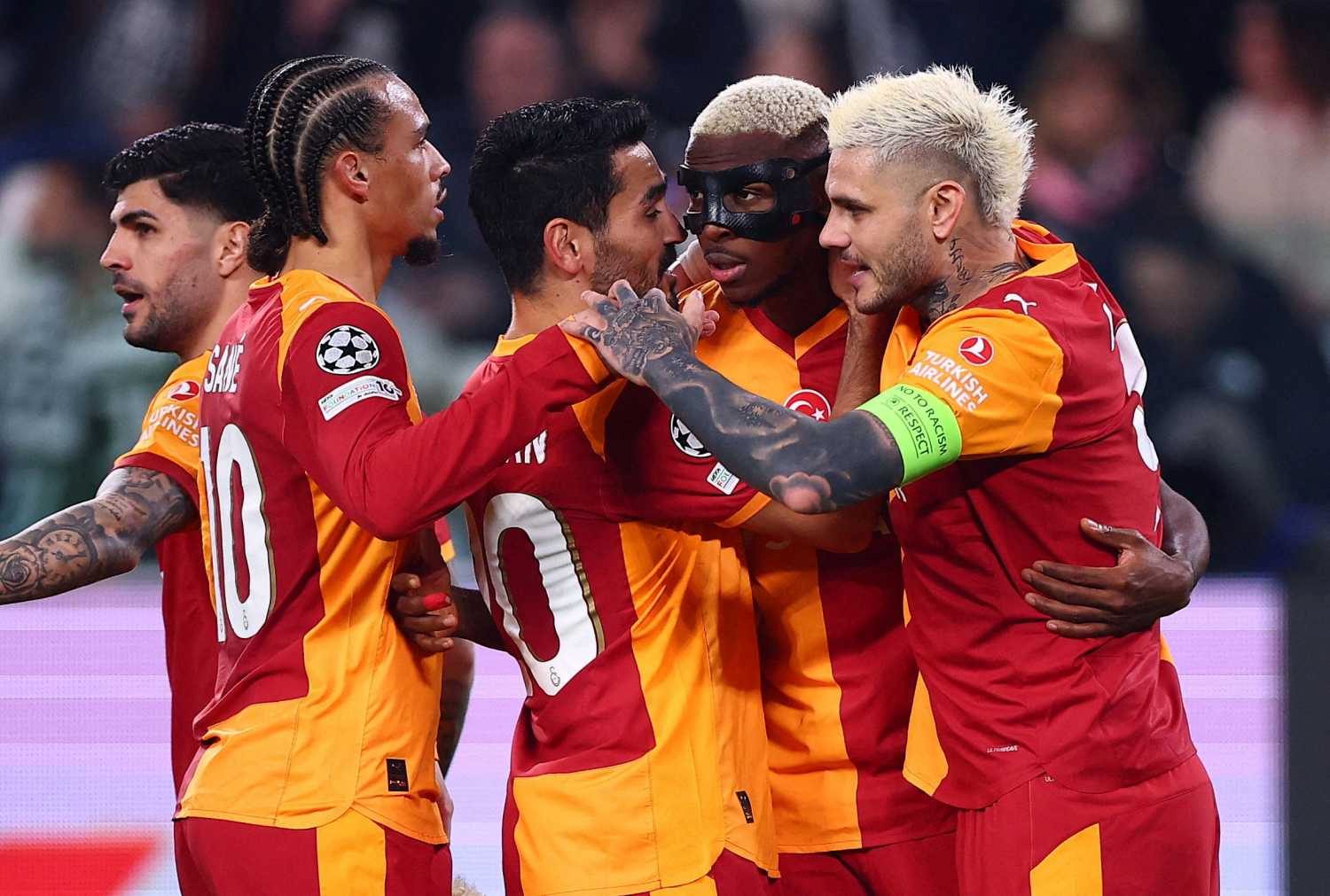 osimhen transferinde galatasaraylilara mujdeli haber manchester united talip olmustu ancak 6