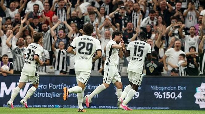 ÖZET I Kartal dönemi Avrupa'da galibiyetle açtı... Beşiktaş - Midtjylland maç sonucu 1-0 2 ozet i kartal donemi avrupada galibiyetle acti besiktas midtjylland mac sonucu 1 0 0 kN8MHBJu