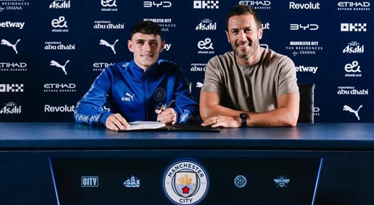 Phil Foden resmen açıklandı! 4 yıllık imzayı attı 3 phil foden resmen aciklandi 4 yillik imzayi atti bpHya2Aa