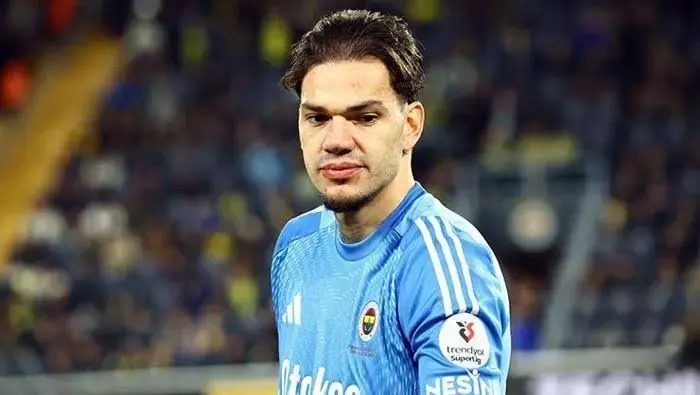 Problem büyük: Aziz Yıldırım şahsen devreye girdi! Ederson görüşme odasına 6 problem buyuk aziz yildirim sahsen devreye girdi ederson gorusme odasina 4 M7HTJZ43