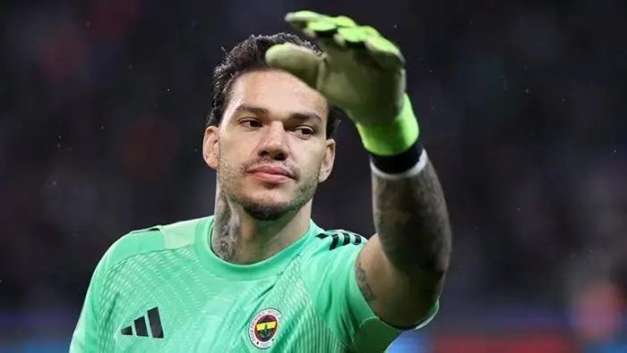 Problem büyük: Aziz Yıldırım şahsen devreye girdi! Ederson görüşme odasına 7 problem buyuk aziz yildirim sahsen devreye girdi ederson gorusme odasina 5