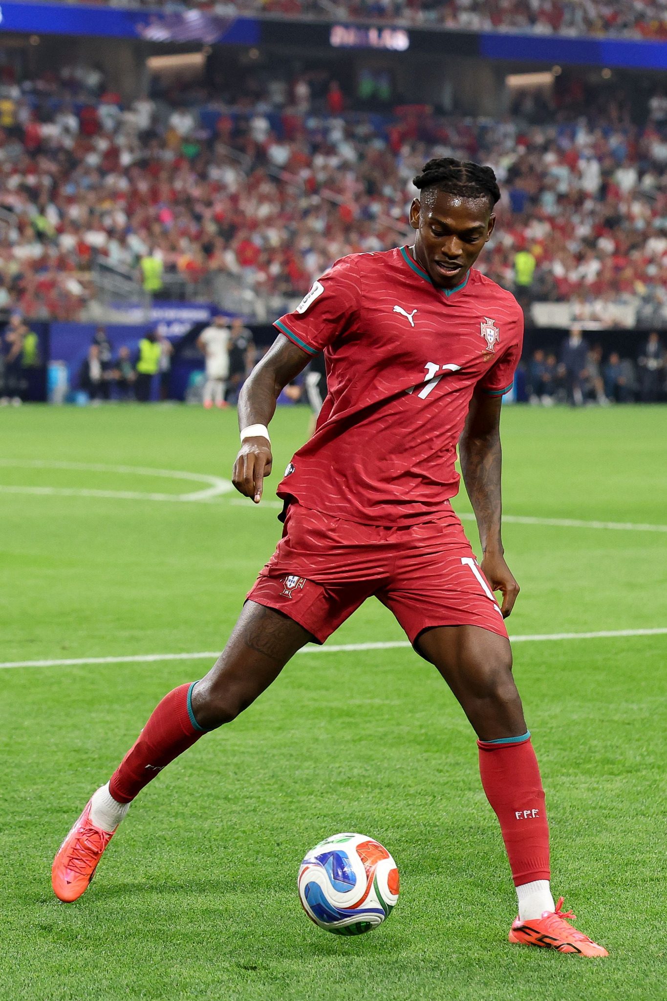 rafael leao transfer tercihini yapti fenerbahce mi galatasaray mi 5 9NFT8HAJ