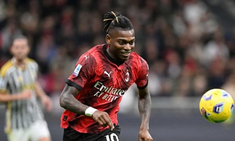 Rafael Leao'dan flaş transfer açıklaması! Fenerbahçe ve Galatasaray... 1 rafael leaodan flas transfer aciklamasi fenerbahce ve galatasaray kI4VbgS9