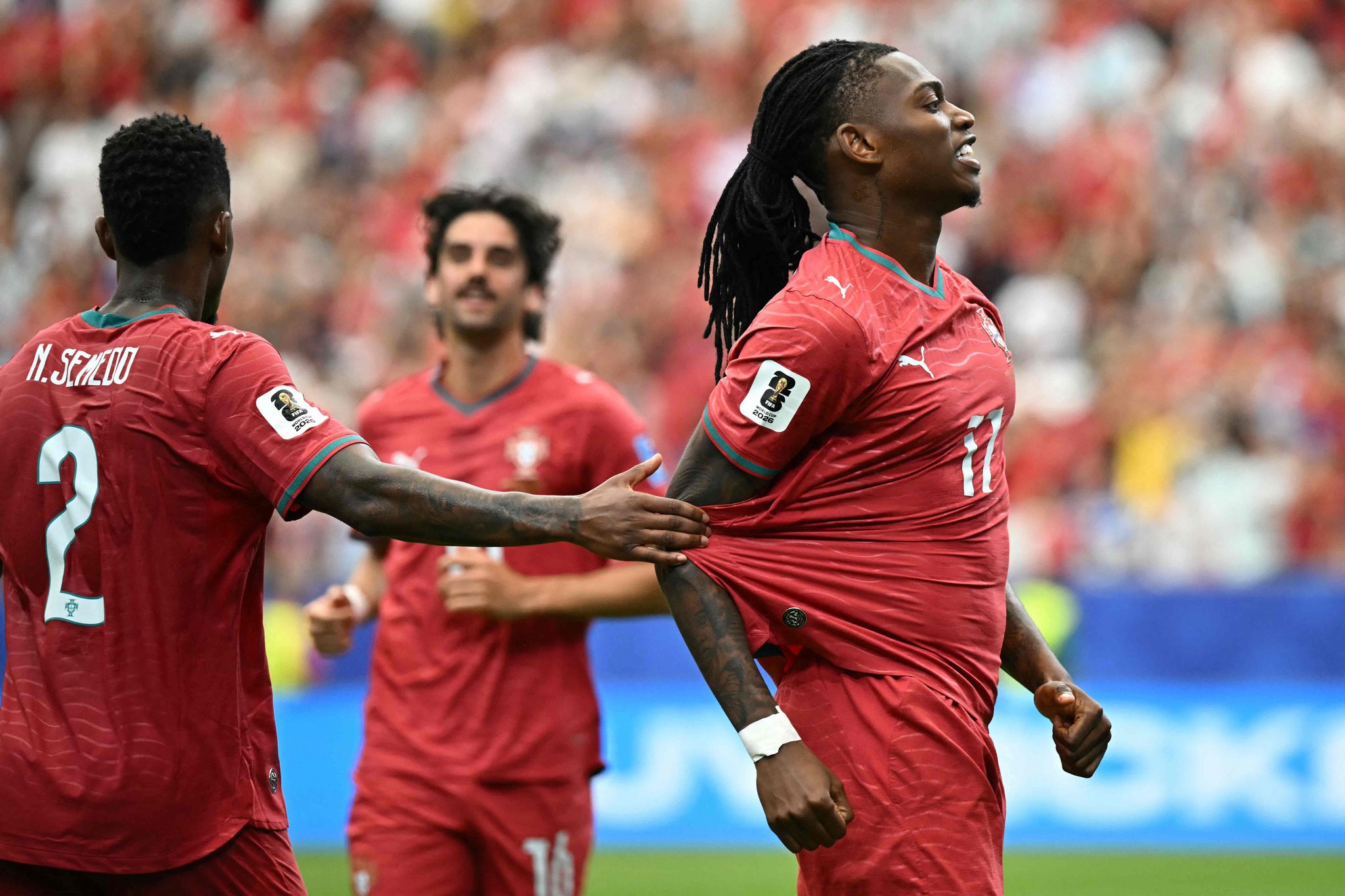 Rafael Leao'nun Galatasaray'a gelmesi için tek kaide muhakkak oldu! Milan Lideri... 3 rafael leaonun galatasaraya gelmesi icin tek kaide muhakkak oldu milan lideri 1 TV6Lzqrt