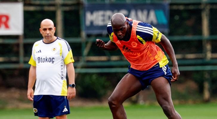 Romelu Lukaku, Fenerbahçe'de ilk antrenmanına çıktı 1 romelu lukaku fenerbahcede ilk antrenmanina cikti 27ZMbhYc
