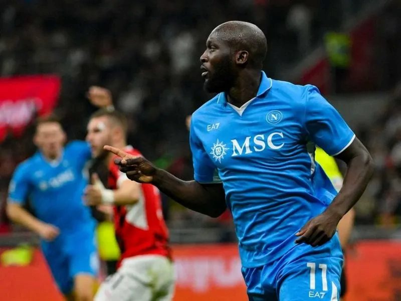 Romelu Lukaku'dan Napoli'ye ayrılık resti: Bırakın beni Fenerbahçe'ye gideyim! 3 romelu lukakudan napoliye ayrilik resti birakin beni fenerbahceye gideyim 1 Dv1iAnTv