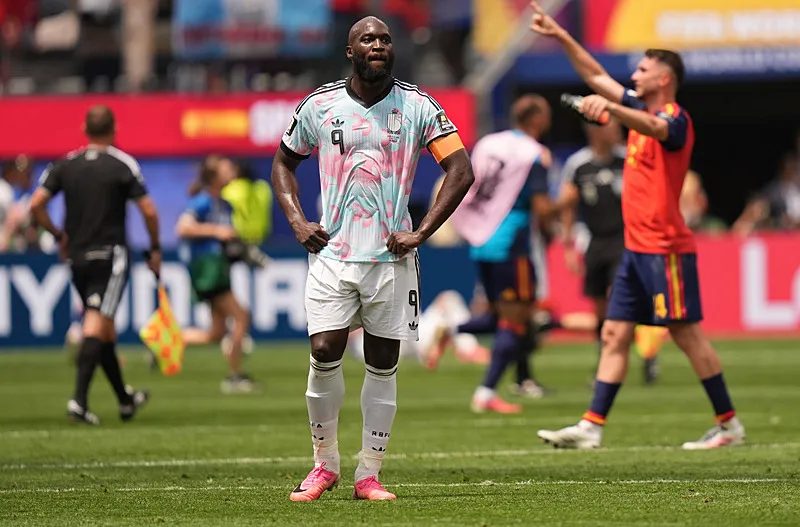 Romelu Lukaku'dan Napoli'ye ayrılık resti: Bırakın beni Fenerbahçe'ye gideyim! 10 romelu lukakudan napoliye ayrilik resti birakin beni fenerbahceye gideyim 8 j7uiH16t