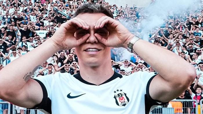 Salah Beşiktaş'a bir adım uzaklıkta! Mukavele kaideleri görüşülüyor, teklife sıcak bakıyor 2 salah besiktasa bir adim uzaklikta mukavele kaideleri gorusuluyor teklife sicak bakiyor 0 I4RludL9