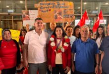sampiyon guresci elif sevval kurt memleketinde davul zurnayla karsilandi ke2EISPK