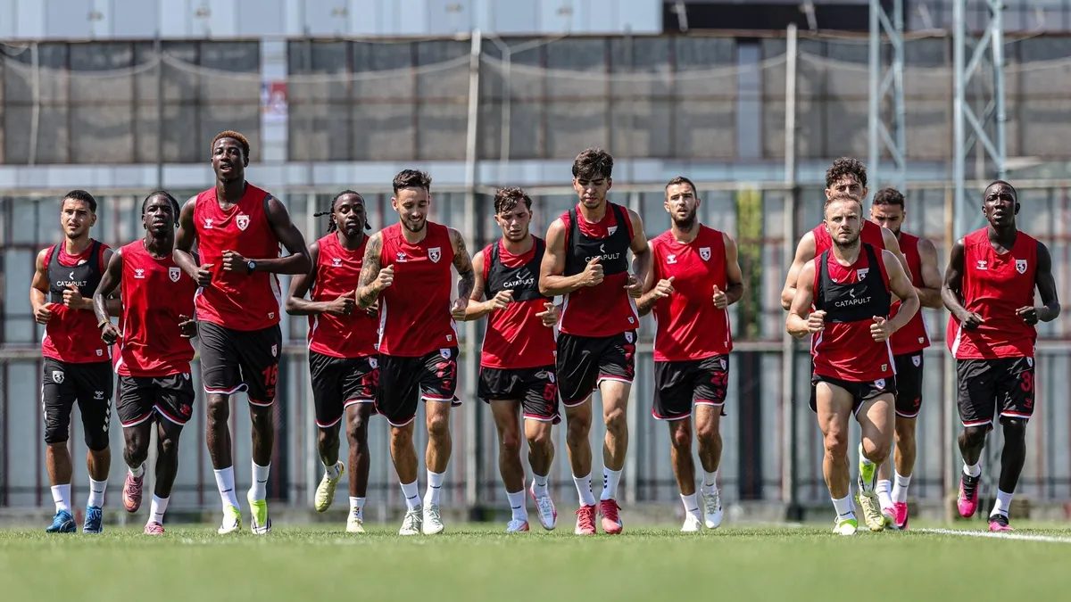 Samsunspor günü çift idmanla sürdürdü 11 samsunspor gunu cift idmanla surdurdu suv66nua