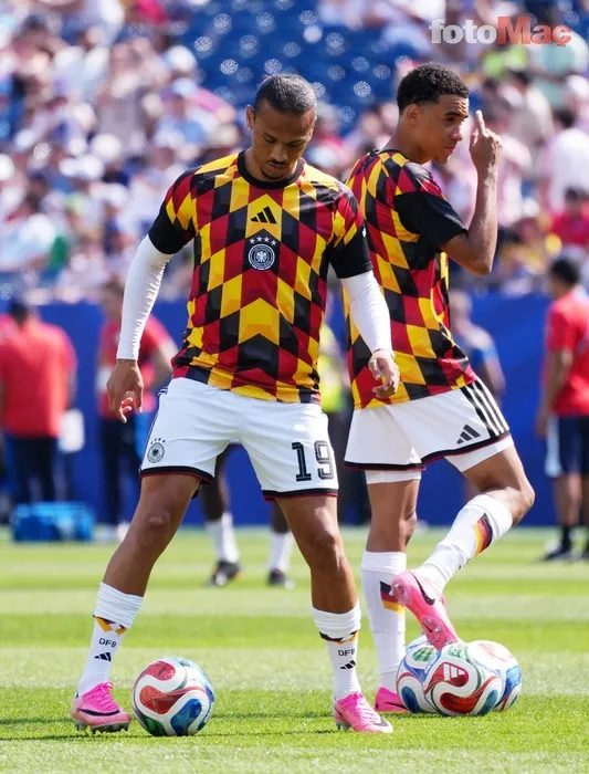 Sane'den Musiala'ya davet: Galatasaray'a gel! 10 saneden musialaya davet galatasaraya gel 8