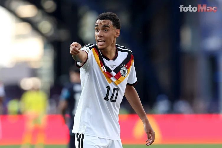 Sane'den Musiala'ya davet: Galatasaray'a gel! 11 saneden musialaya davet galatasaraya gel 9 1Uwn136t
