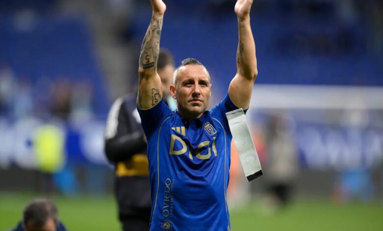 santi cazorla 41 yasinda futbolu birakti OKtHrC3D