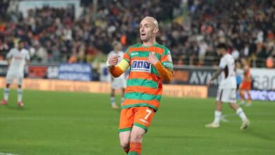 Sarıyer Efecan Karaca transferini açıkladı 7 sariyer efecan karaca transferini acikladi Ol2L7QEN