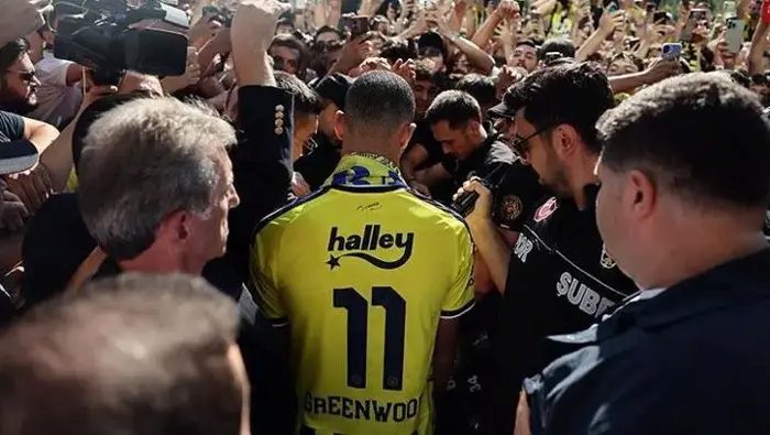 Serhou Guirassy transferinde keyifli son! Fenerbahçe için bomba tez... 2 serhou guirassy transferinde keyifli son fenerbahce icin bomba tez 0 dW2prt7D
