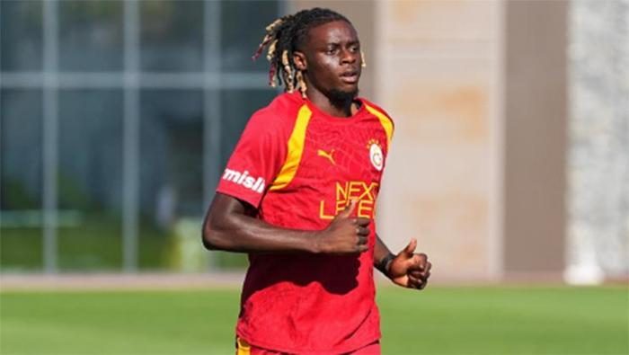 Singo, Galatasaray'ı ikiye böldü! Bir taraf 'bırak gitsin' diyor, bir taraf en 'bir kuruş inmeyin' diyor 2 singo galatasarayi ikiye boldu bir taraf birak gitsin diyor bir taraf en bir kurus AI3hSnUX