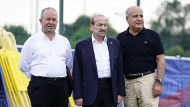 "Sol açık veya sol stoper almayı düşünüyoruz" 4 sol acik veya sol stoper almayi dusunuyoruz Pd7JzibE