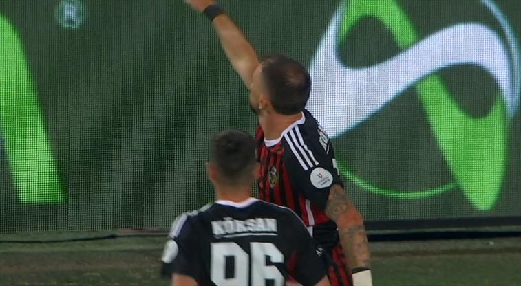 Sorescu'dan inanılmaz gol! 1 sorescudan inanilmaz gol 3g7wfL7Y