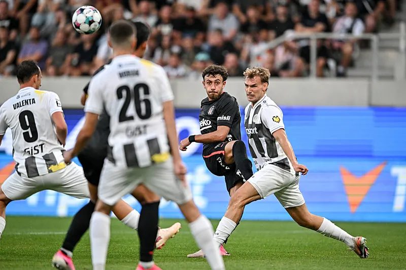 Spor müelliflerinden Hradec Kralove-Beşiktaş maçı yorumları: O bölgeye çok daha güzeli alınmalı! 2 spor muelliflerinden hradec kralove besiktas maci yorumlari o bolgeye cok daha guzeli alinmali 0 61azOcTN