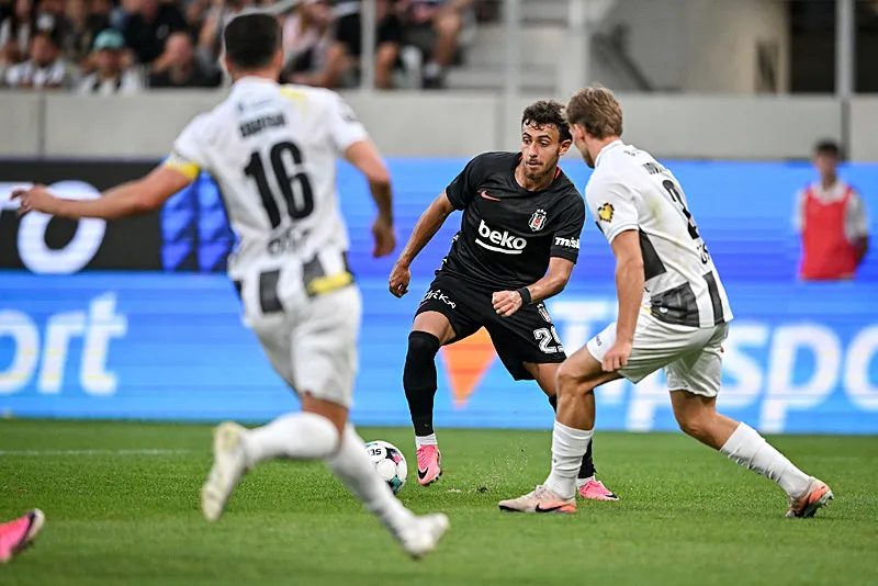 Spor müelliflerinden Hradec Kralove-Beşiktaş maçı yorumları: O bölgeye çok daha güzeli alınmalı! 11 spor muelliflerinden hradec kralove besiktas maci yorumlari o bolgeye cok daha guzeli alinmali 9 ihEcyu2L