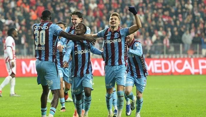 Süper Lig devi Ulusal Kadro'nun forvetini alıyor! Deniz Gül bombası 2 super lig devi ulusal kadronun forvetini aliyor deniz gul bombasi 0 jgNXJYf1