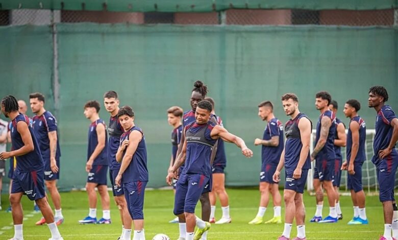Trabzonspor, yeni dönem hazırlıklarına çift idmanla devam etti 1 trabzonspor yeni donem hazirliklarina cift idmanla devam etti U34aOLfg