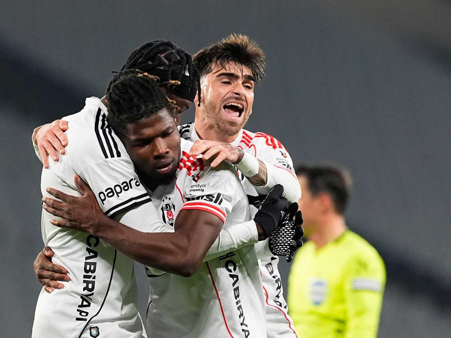 transfer haberi besiktasin eski yildizi fenerbahceye dogru anlasma an meselesi 8 jleJS4GG