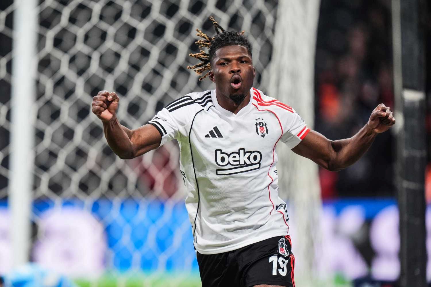 transfer haberi besiktasin eski yildizi fenerbahceye dogru anlasma an meselesi 9 44PPVjAz