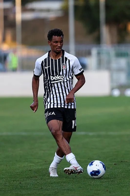 TRANSFER HABERİ: Beşiktaş'ta Felix Uduokhai ile yollar ayrılıyor! İşte yeni adresi 2 transfer haberi besiktasta felix uduokhai ile yollar ayriliyor iste yeni adresi 0 9rLnrzfK