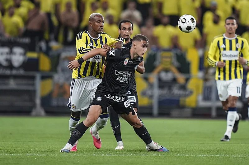 transfer haberi fenerbahceli yildizdan flas hamle ailesi istanbuldan ayrildi 0