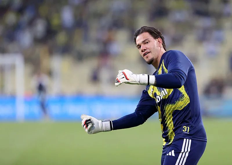transfer haberi fenerbahceli yildizdan flas hamle ailesi istanbuldan ayrildi 8 rzP9NIYh