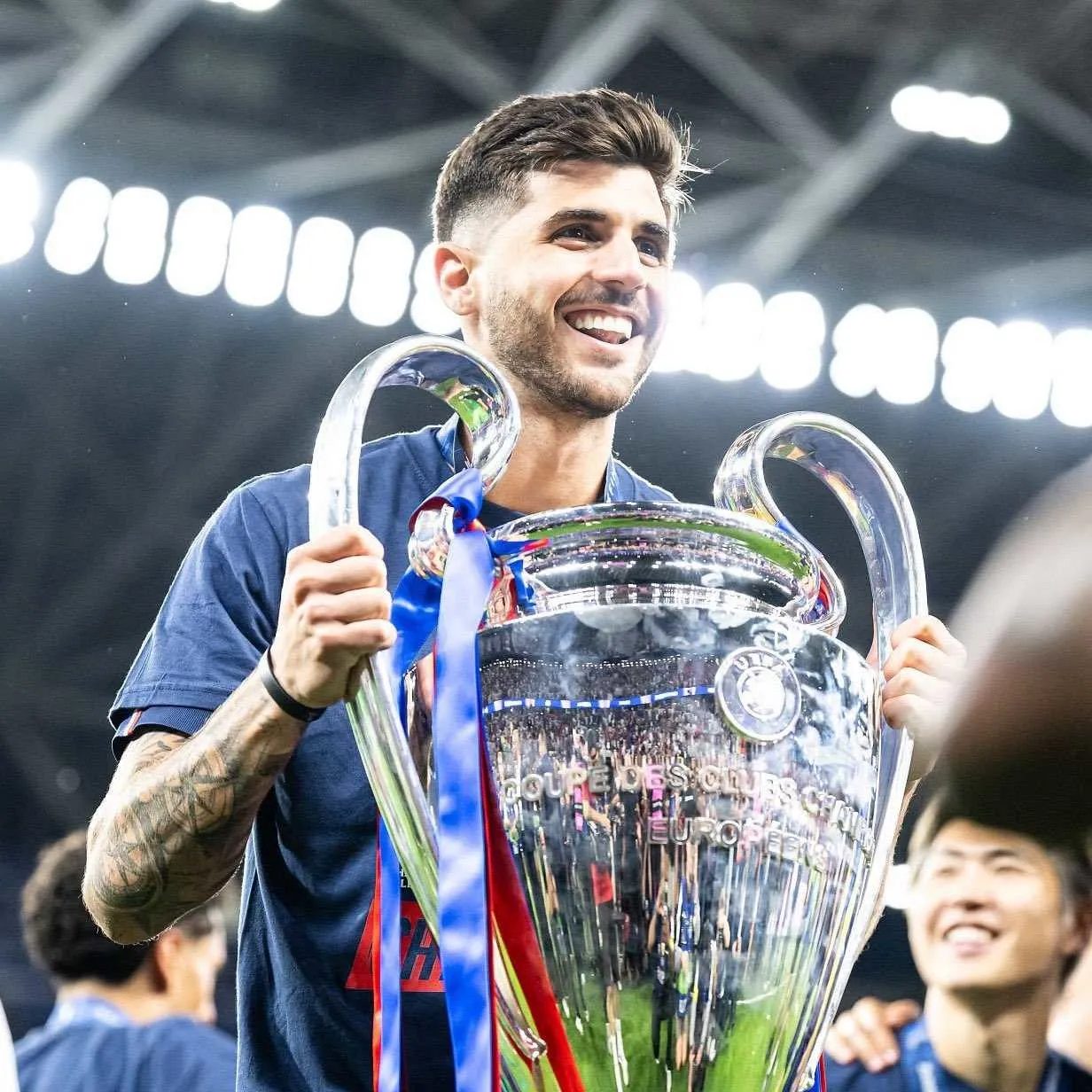 transfer haberi galatasaray eski gozdesi icin tekrar devrede okan buruk en cok onu istiyor nCOyhAzR