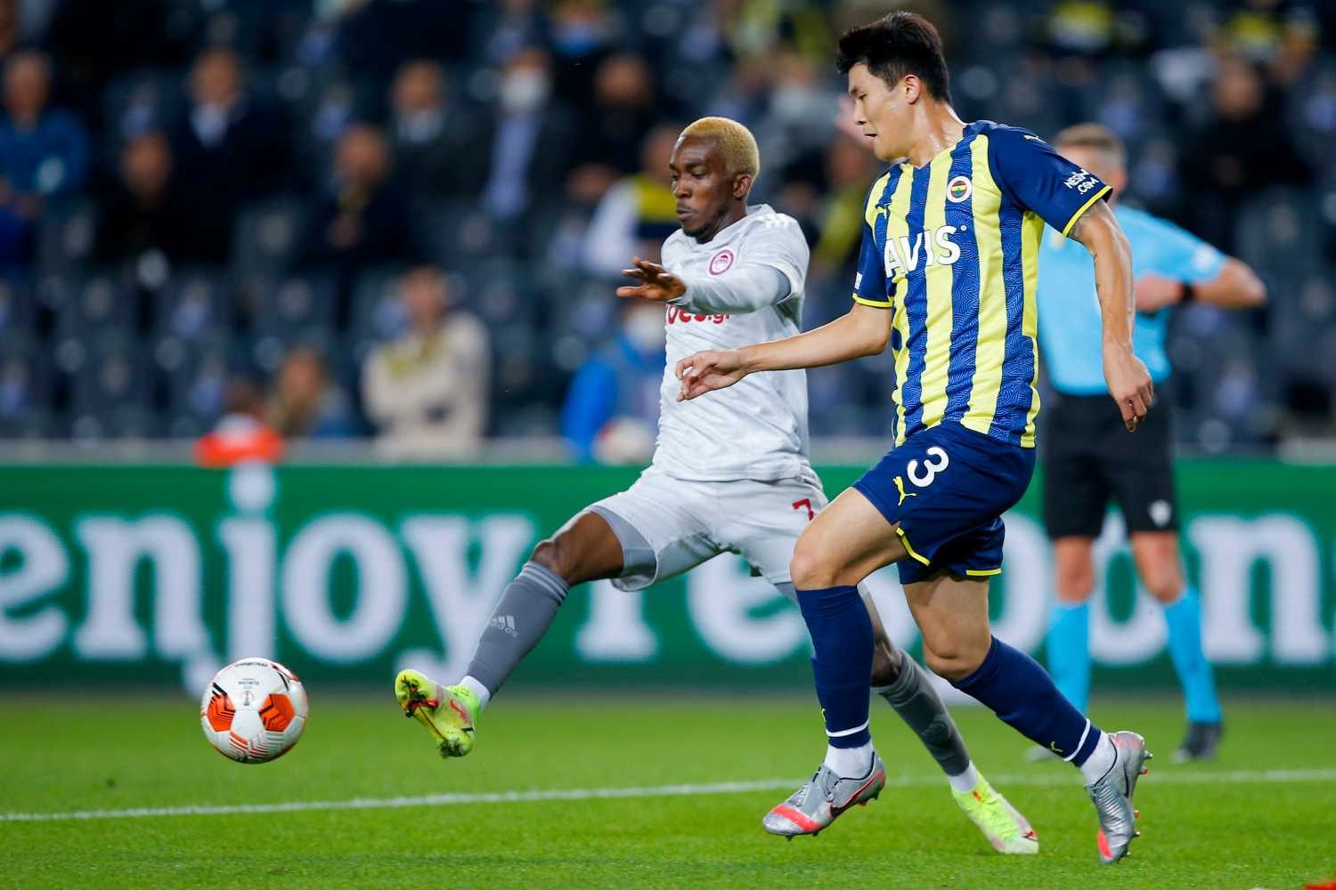 TRANSFER HABERİ: Galatasaray'a Fenerbahçe'nin bir eski yıldızı daha geliyor! Jhon Duran'ın ardından... 9 transfer haberi galatasaraya fenerbahcenin bir eski yildizi daha geliyor jhon duranin ardindan 7 NJwXAhnI
