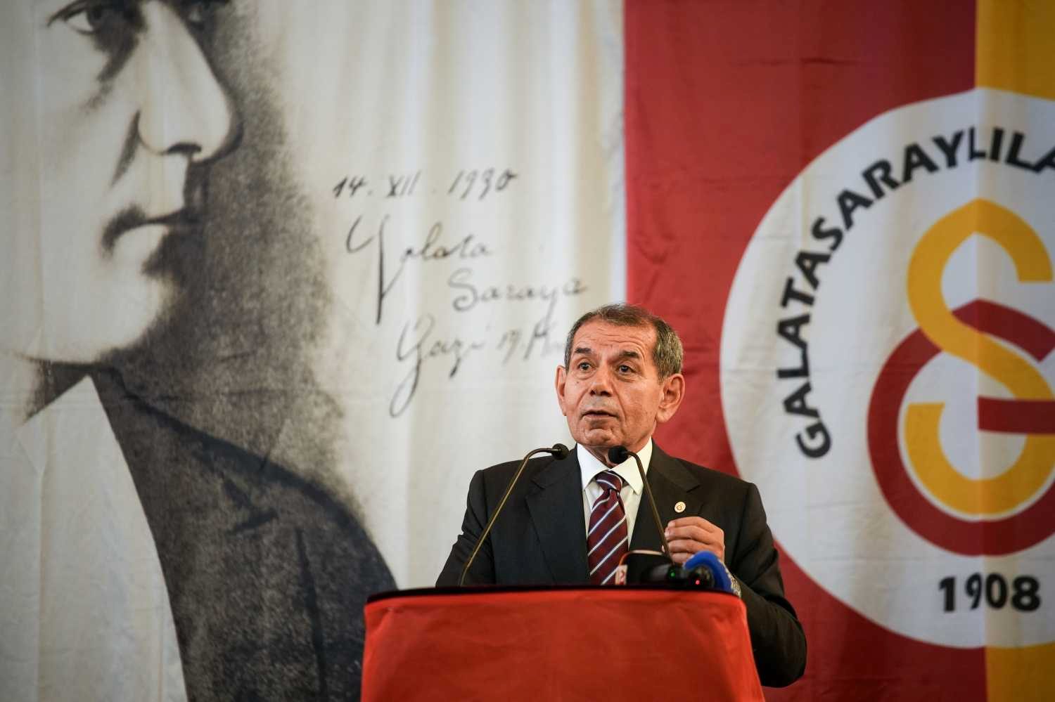 transfer haberi galatasarayda flas ayrilik gelismesi daha imzasi bile kurumamisti 1 7323sabw
