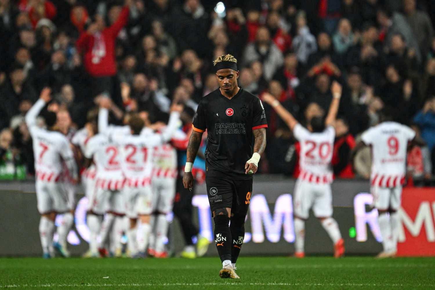 TRANSFER HABERİ: Galatasaray'da son dakika! Mario Lemina... 8 transfer haberi galatasarayda son dakika mario lemina 6 lzcYKCut