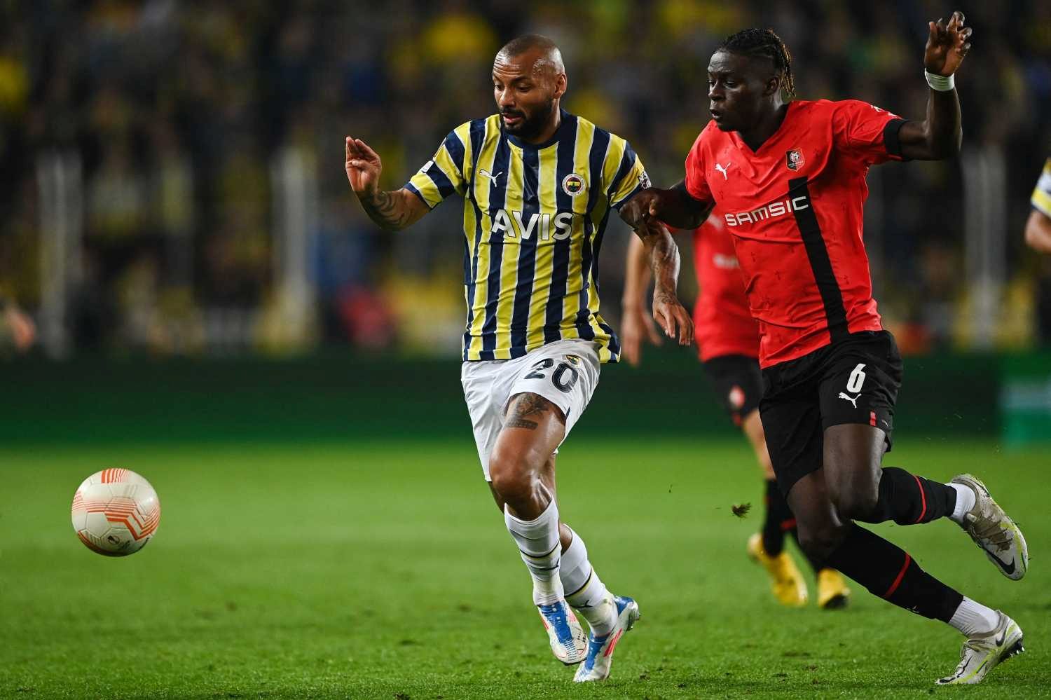 transfer haberi galatasaraydan orta saha bombasi 104 kuralina uyuyor 5