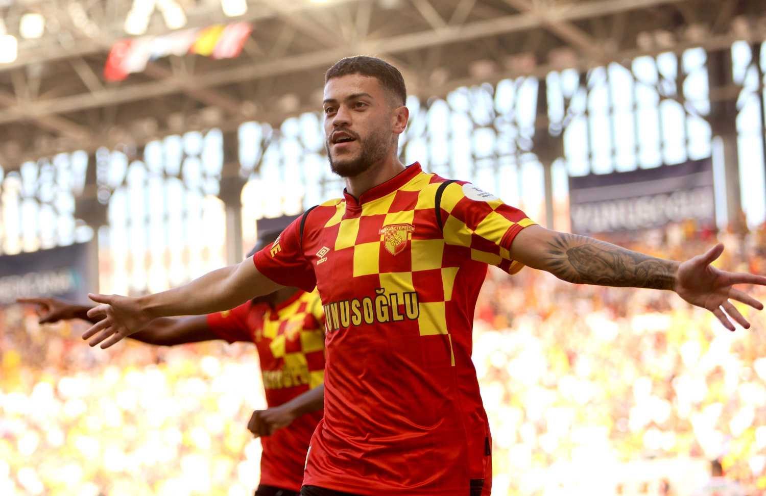 TRANSFER HABERİ: Galatasaray'dan Romulo bombası! İşte bonservis fiyatı 9 transfer haberi galatasaraydan romulo bombasi iste bonservis fiyati 7 D1RCW4Mm