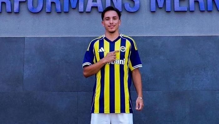 Transfer resmileşti! Galatasaray'dan ayrıldı, Fenerbahçe'ye imza attı 6 transfer resmilesti galatasaraydan ayrildi fenerbahceye imza atti 4 SWpd66Hj